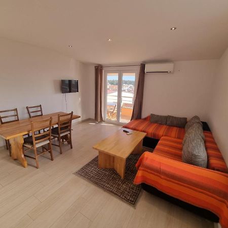 ماكارسكا Apartment Furulund المظهر الخارجي الصورة