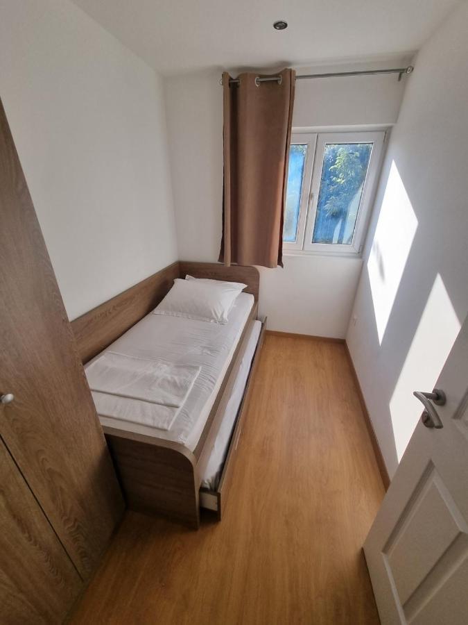 ماكارسكا Apartment Furulund المظهر الخارجي الصورة
